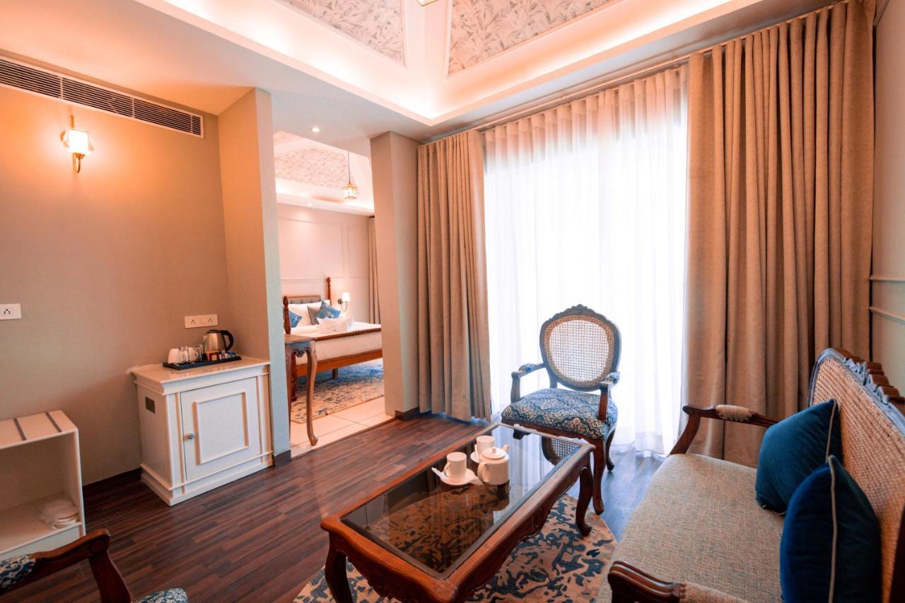 Welcomheritage Santa Roza Kasauli Exterior photo